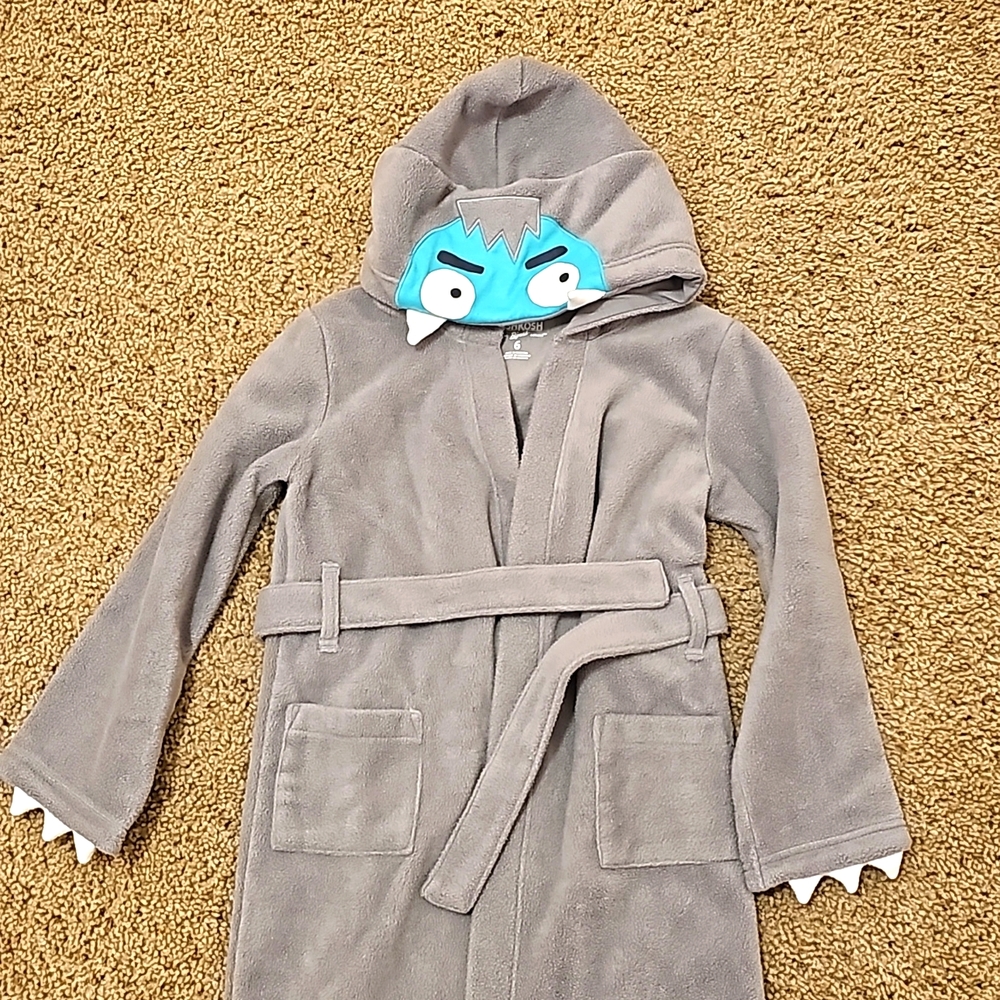 Oshkosh bathrobe